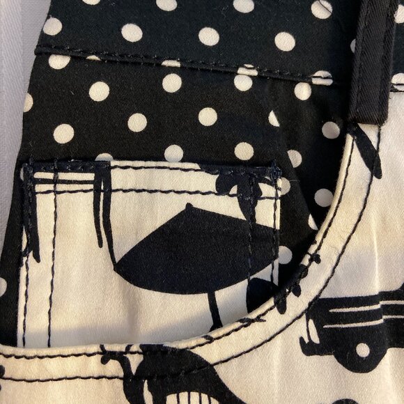 Black and White Skirt Size 8 - Picture 5 of 7